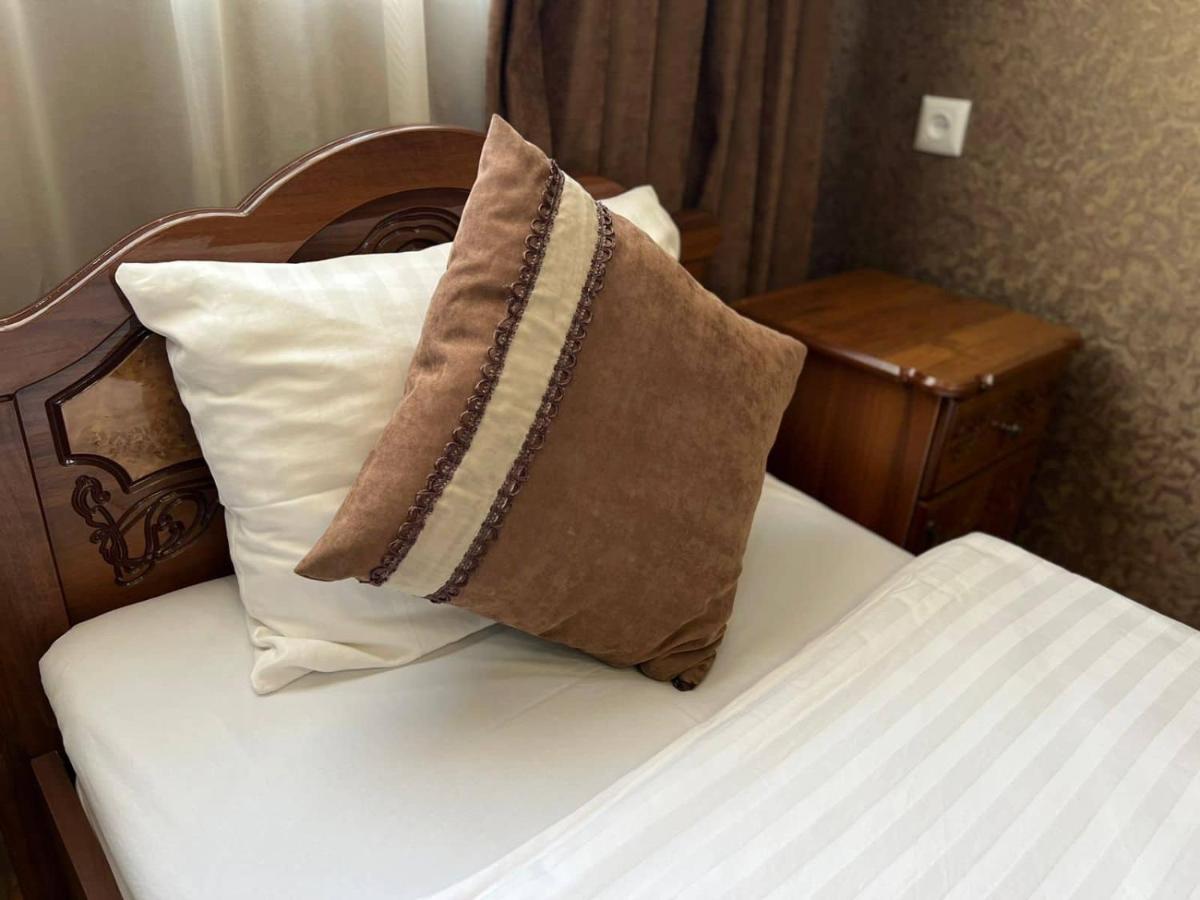 Zangezur Hotel Goris Bagian luar foto