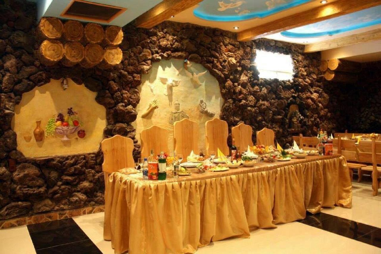 Zangezur Hotel Goris Bagian luar foto
