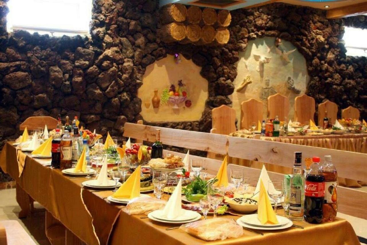 Zangezur Hotel Goris Bagian luar foto