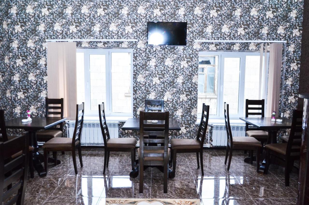 Zangezur Hotel Goris Bagian luar foto